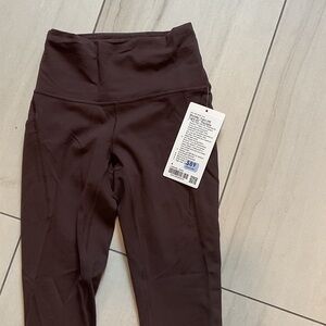 Lulu lemon wunder train with pockets